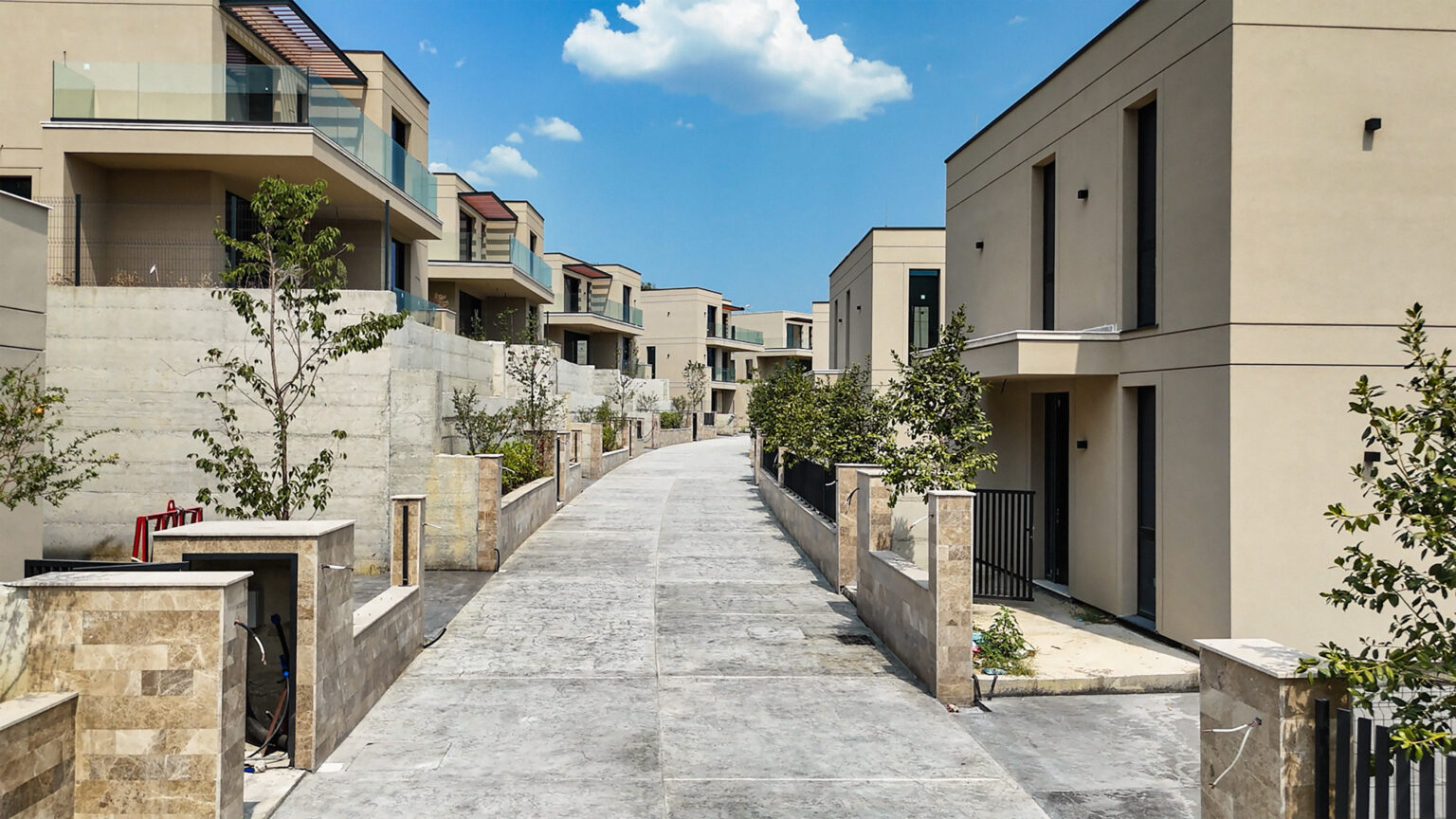 Ja pse Lake Shore Residence përmbush kriteret e një investimi në vila elitare